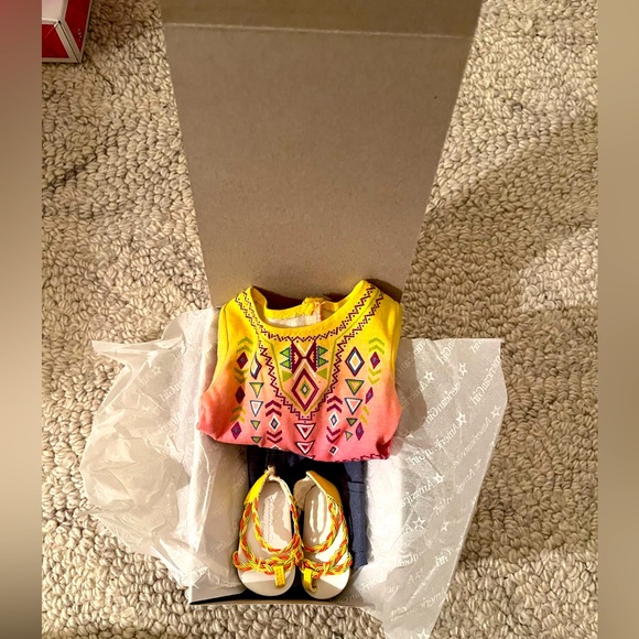 American Girl Retired Lea’s Bahia Outfit new in box - Picture 2 of 2